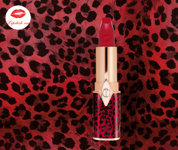 review-son-charlotte-tilbury-patsy-red-hot-lips-2